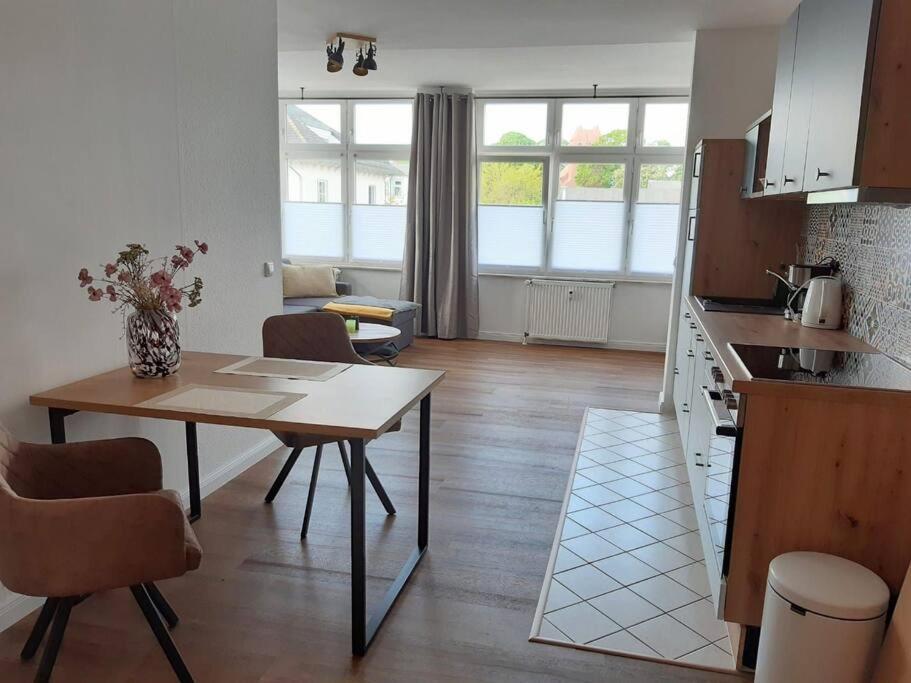 Helle, Offene Whg Im Zentrum Vom Ostseebad Goehren Goehren  Dış mekan fotoğraf
